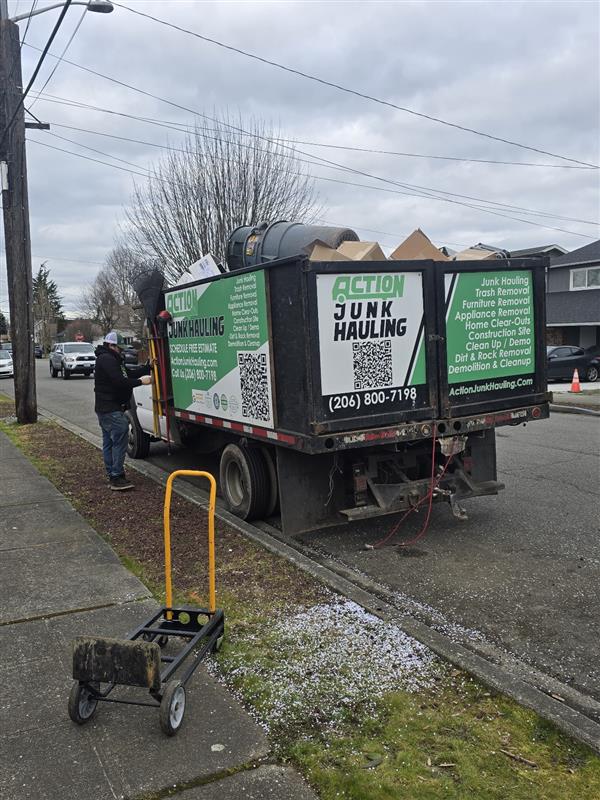 Efficient Residential Junk Removal for a Clean and Clutter-Free Home